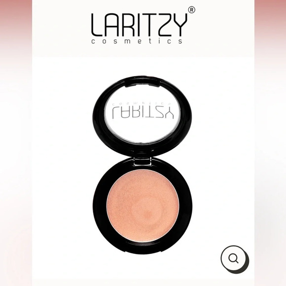 Laritzy Other - 🎉HOST PICK🎉 Laritzy CREAM HIGHLIGHTER IN VIRTUE, NIB